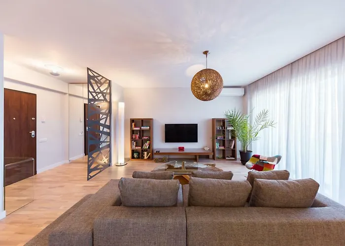The Shades Of Grey-tranquil 4th-floor Baneasa Area Apartment Bukarest