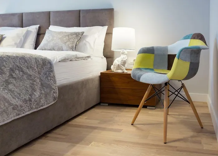 The Shades Of Grey-tranquil 4th-floor Baneasa Area Apartment Bukarest