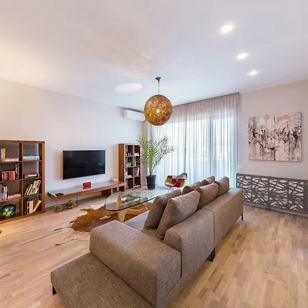 The Shades Of Grey-tranquil 4th-floor Baneasa Area Apartman Bukarest