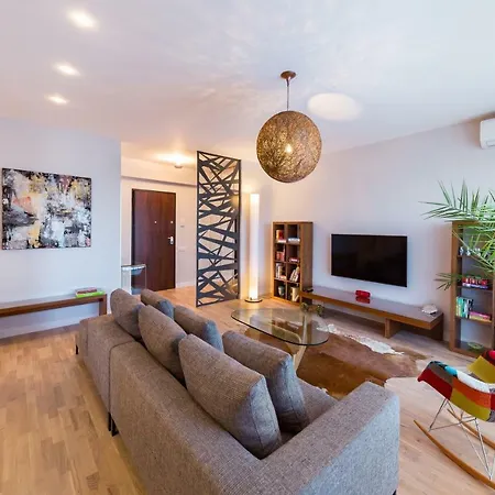Apartman The Shades Of Grey-tranquil 4th-floor Baneasa Area Bukarest