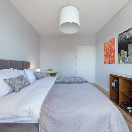 The Shades Of Grey-tranquil 4th-floor Baneasa Area