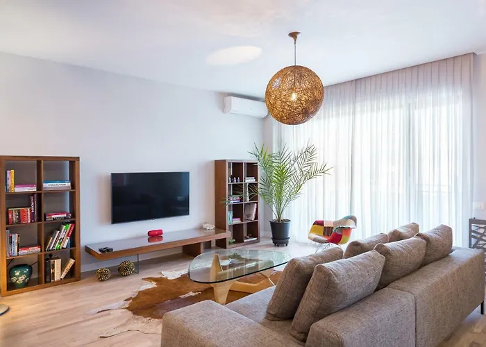 The Shades Of Grey-tranquil 4th-floor Baneasa Area Appartement