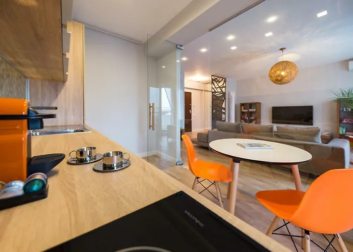 The Shades Of Grey-tranquil 4th-floor Baneasa Area Бухарест